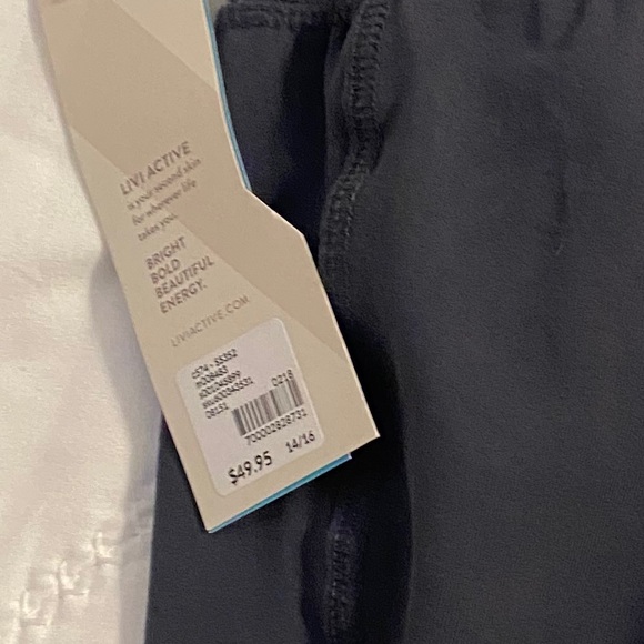 NWT Women’s grey Active Livi Leggings - Picture 3 of 3